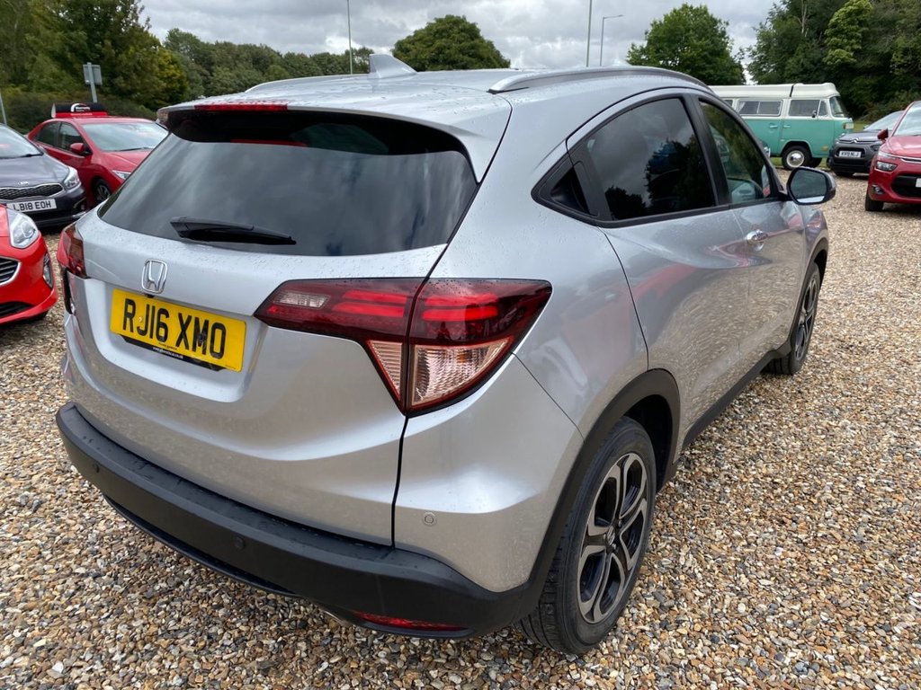 Used Honda HR-V 2016 for sale - 76609032: Photo 4