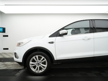 Used Ford Kuga 2017 for sale - 77200500: Photo