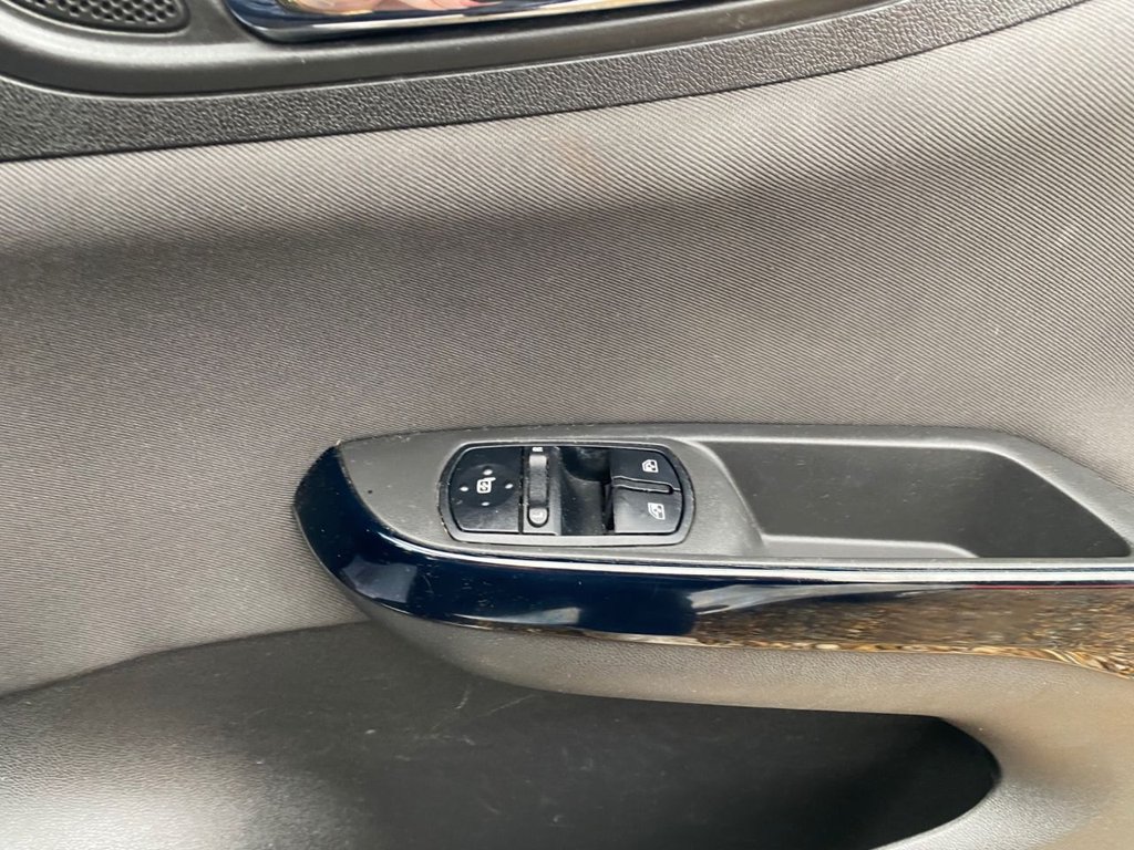 Used Vauxhall Corsa 2015 for sale - 76672537: Photo 30