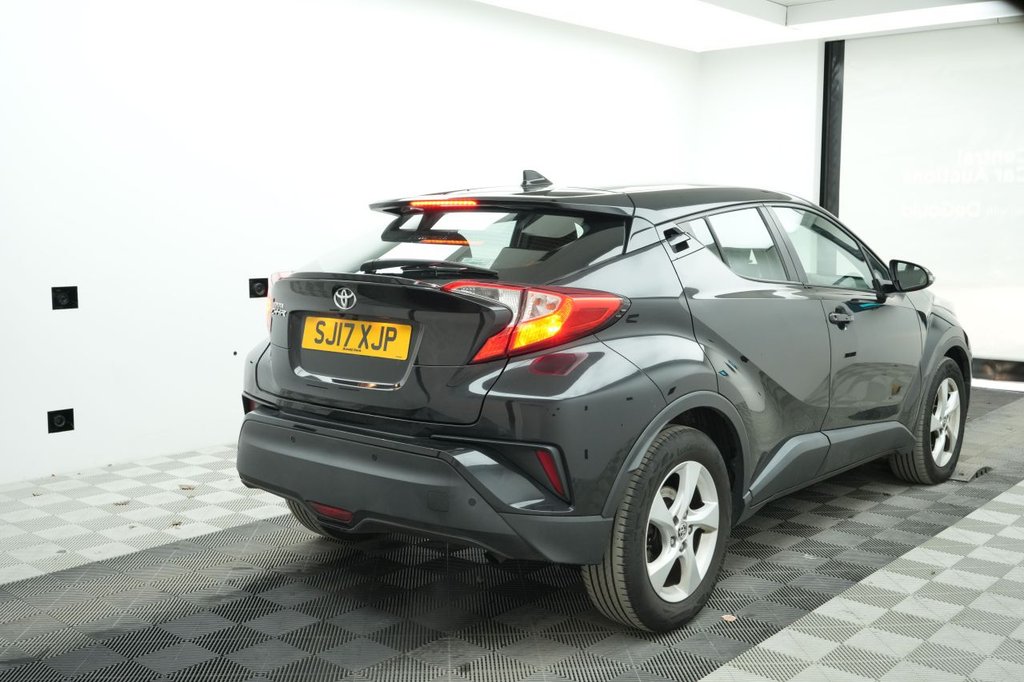Used Toyota C-HR 2017 for sale - 78017060: Photo 8