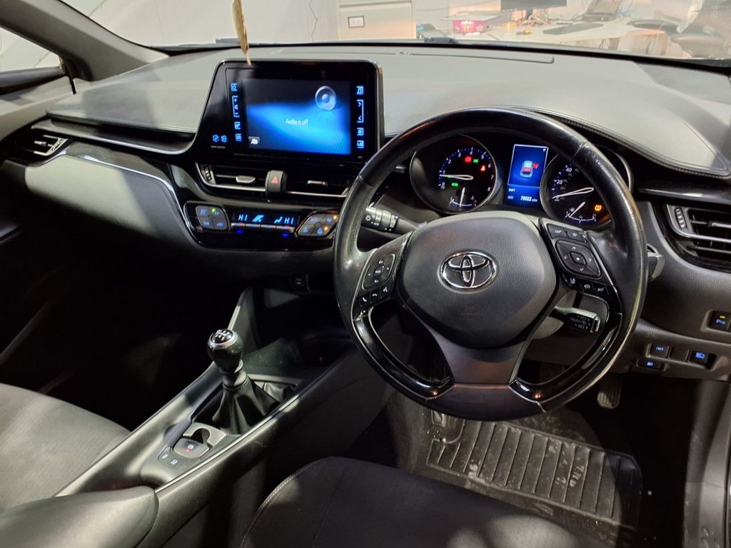 Used Toyota C-HR 2017 for sale - 78017060: Photo 9