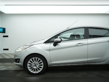 Used Ford Fiesta 2015 for sale - 79258810: Photo