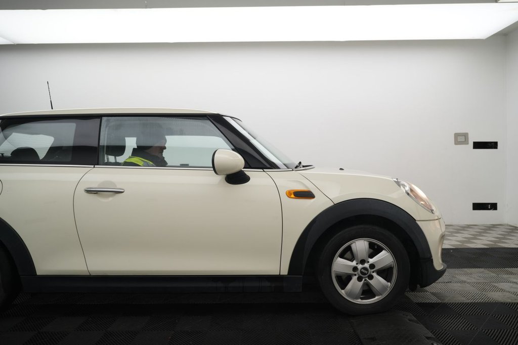 Used MINI Hatch 2016 for sale - 77241637: Photo 3