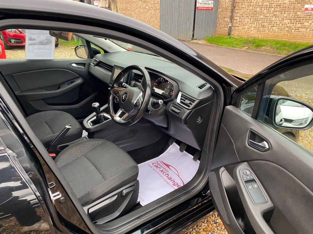 Used Renault Clio 2021 for sale - 76900519: Photo 11