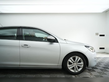Used Peugeot 308 2015 for sale - 78824313: Photo