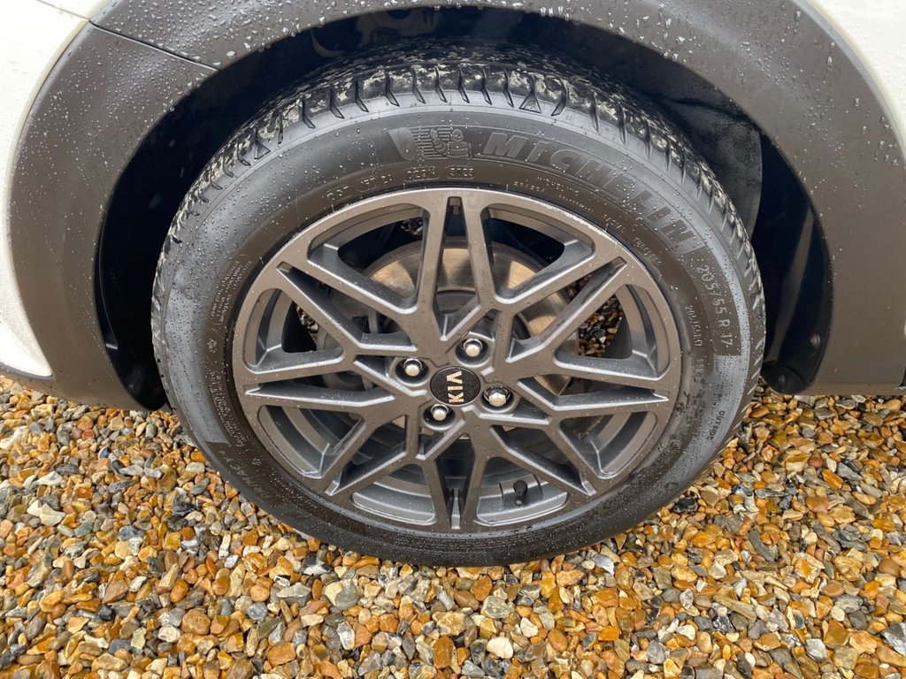 Used Kia Stonic 2020 for sale - 76609036: Photo 35