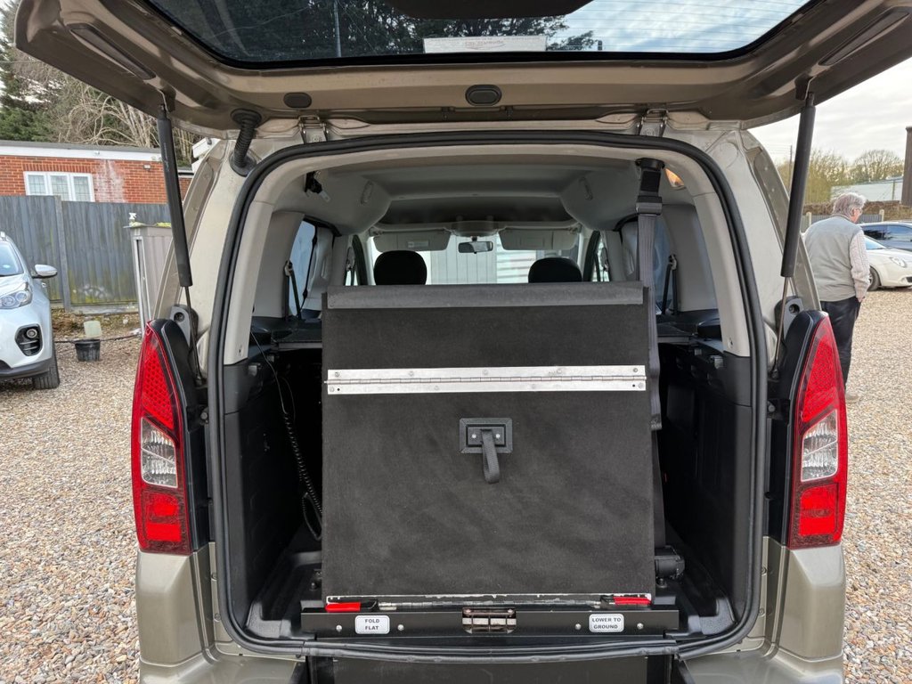 Used Peugeot Partner Tepee 2014 for sale - 77734249: Photo 21