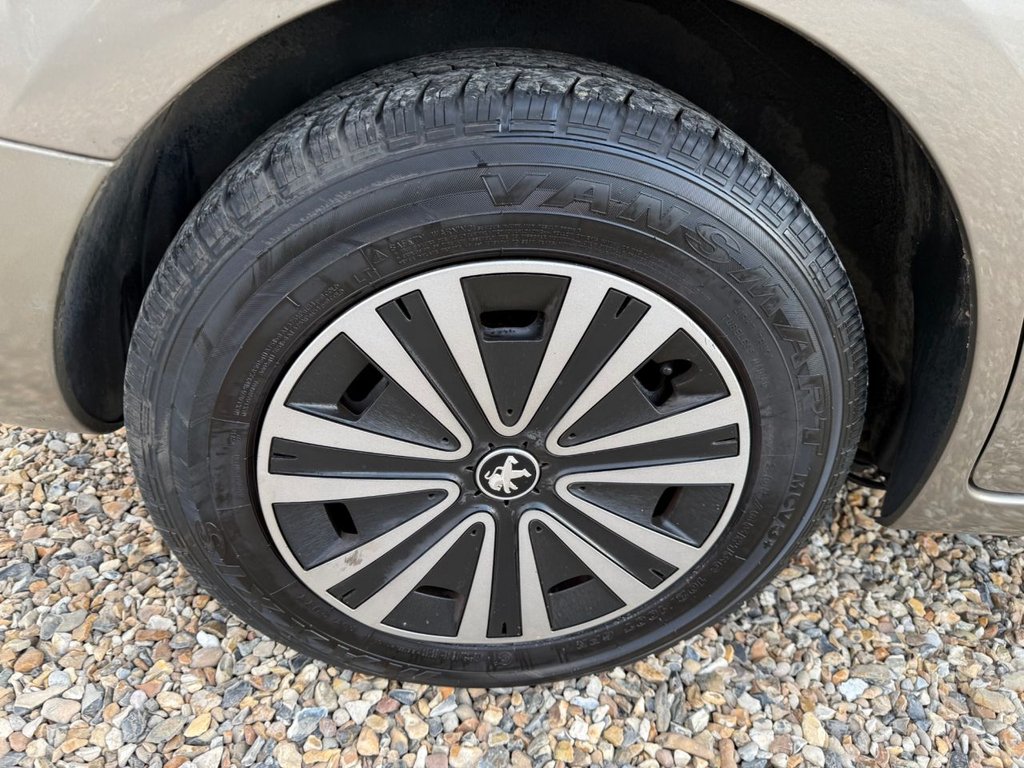 Used Peugeot Partner Tepee 2014 for sale - 77734249: Photo 25