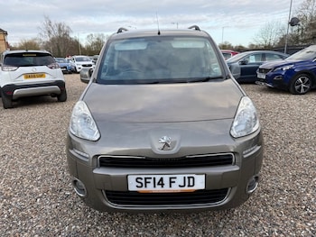Used Peugeot Partner Tepee 2014 for sale - 77734249: Photo