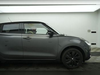 Used Suzuki Swift 2017 for sale - 78479395: Photo