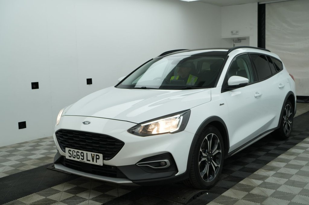 Used Ford Focus 2019 for sale - 78128845: Photo 2