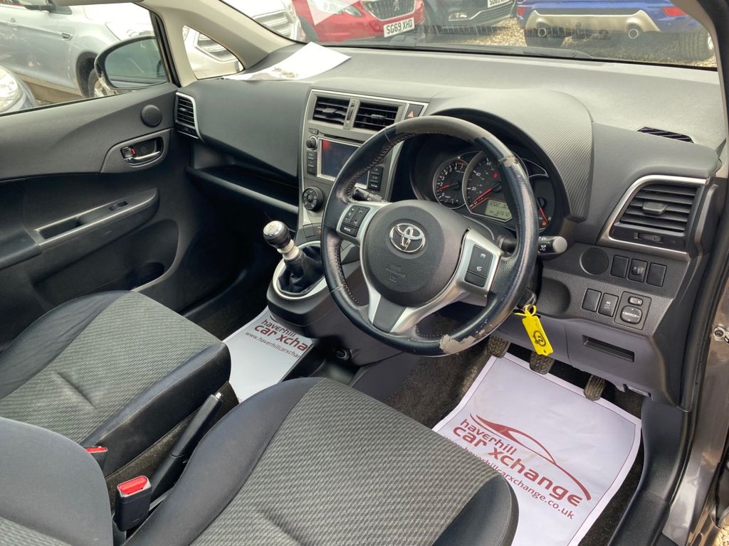 Used Toyota Verso 2011 for sale - 76609019: Photo 13