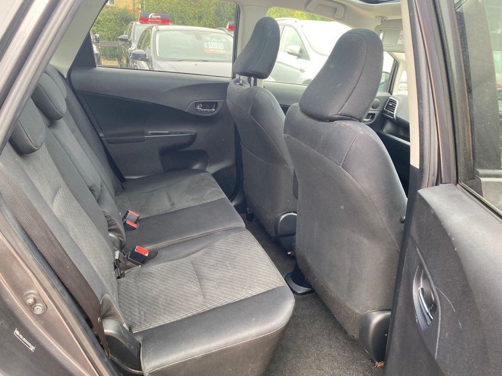 Used Toyota Verso 2011 for sale - 76609019: Photo 15