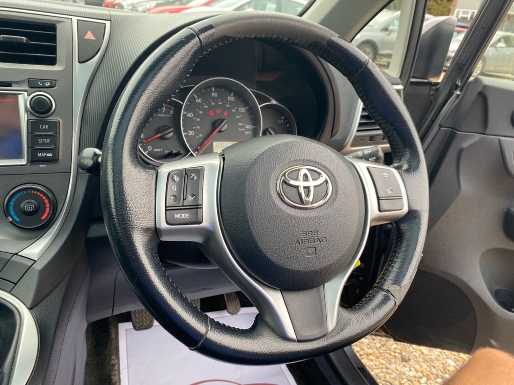 Used Toyota Verso 2011 for sale - 76609019: Photo 26