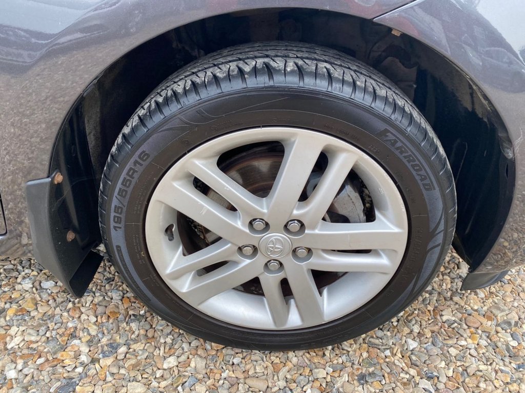 Used Toyota Verso 2011 for sale - 76609019: Photo 36