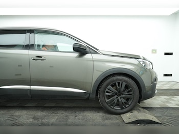 Used Peugeot 3008 2018 for sale - 79422555: Photo