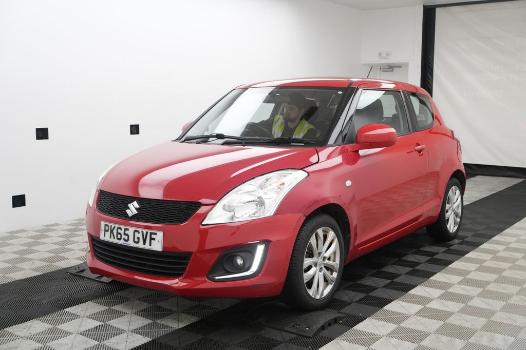 Used Suzuki Swift 2015 for sale - 76962049: Photo 2