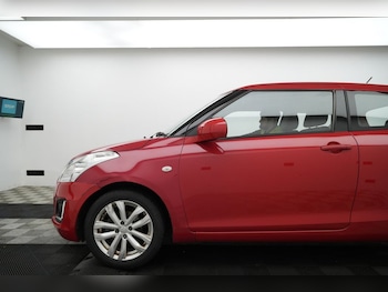 Used Suzuki Swift 2015 for sale - 76962049: Photo
