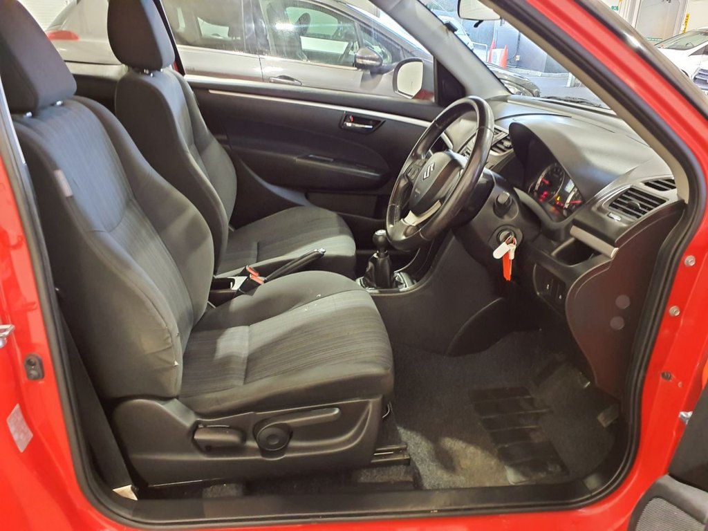 Used Suzuki Swift 2015 for sale - 76962049: Photo 8