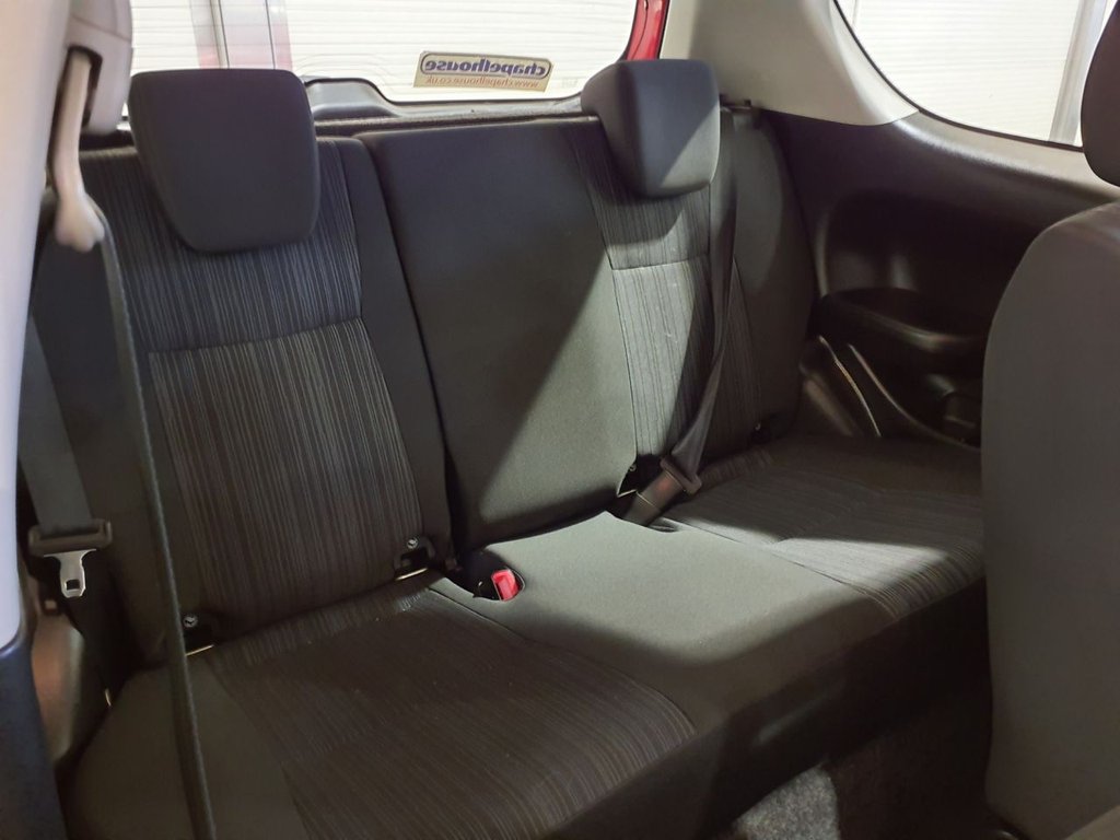 Used Suzuki Swift 2015 for sale - 76962049: Photo 9