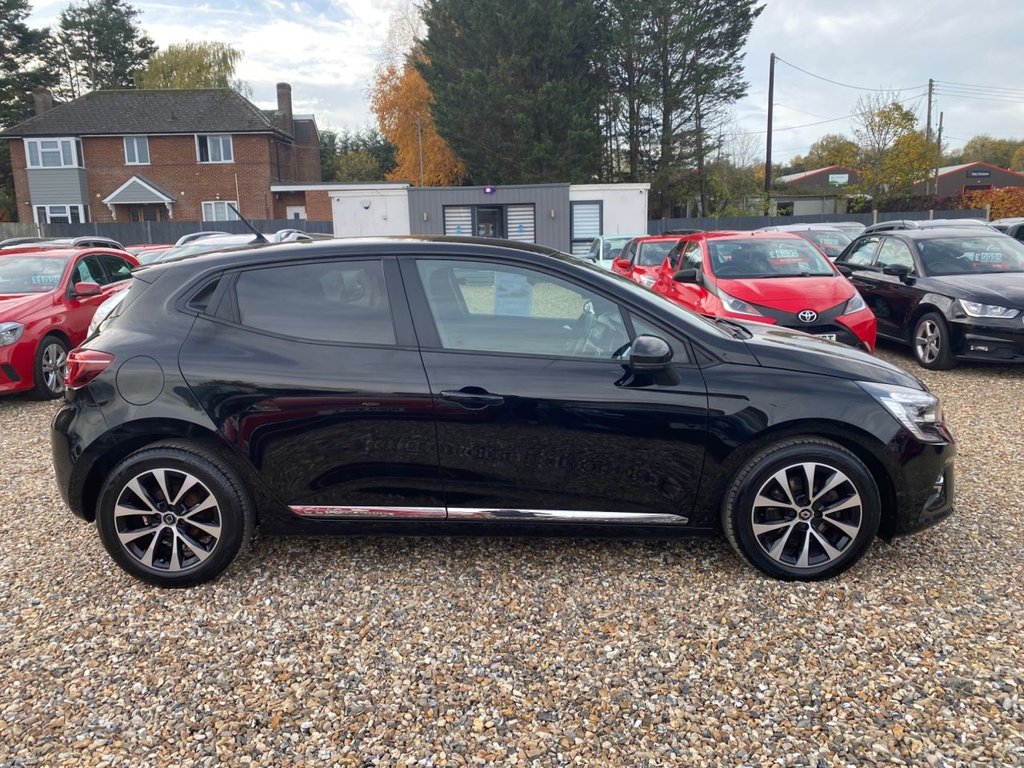 Used Renault Clio 2020 for sale - 77551485: Photo 4