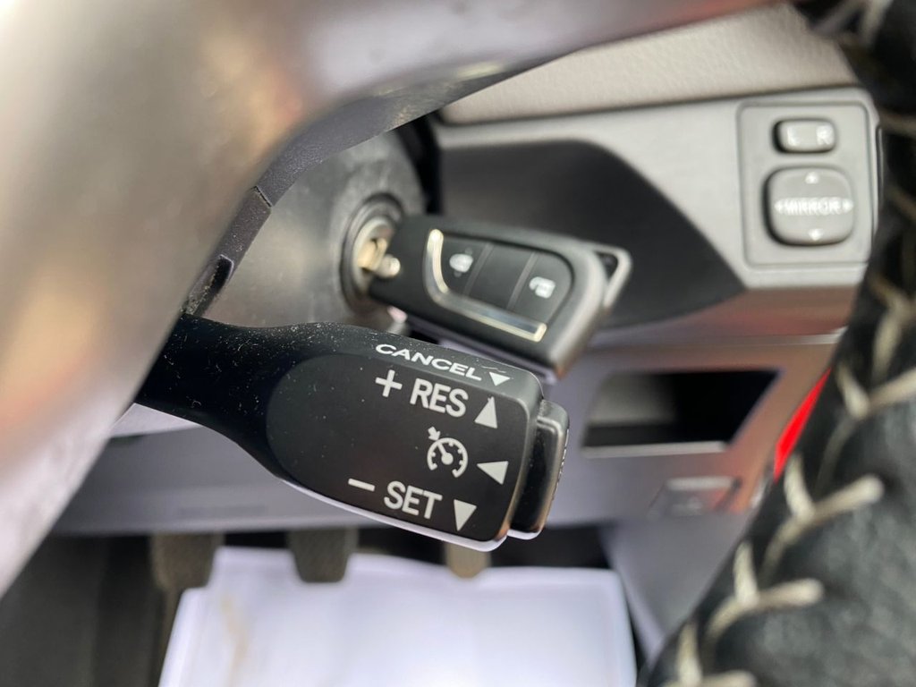 Used Toyota Yaris 2017 for sale - 76609064: Photo 23