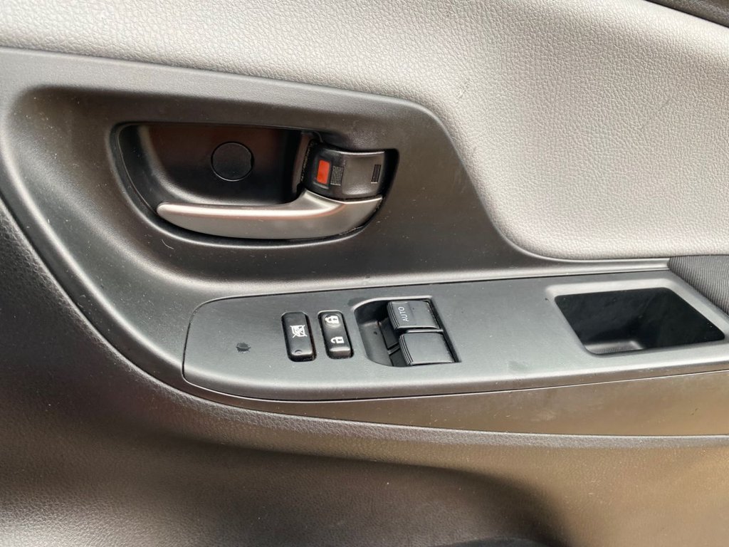 Used Toyota Yaris 2017 for sale - 76609064: Photo 32