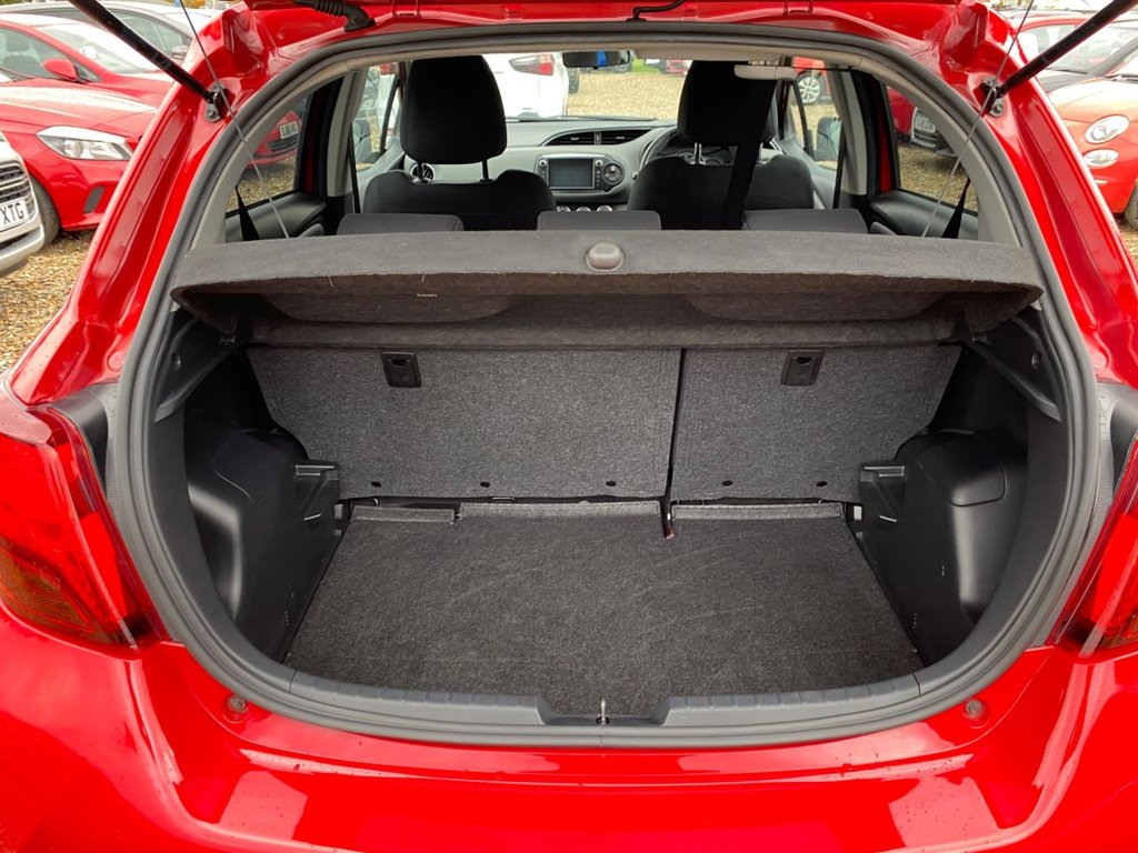 Used Toyota Yaris 2017 for sale - 76609064: Photo 6