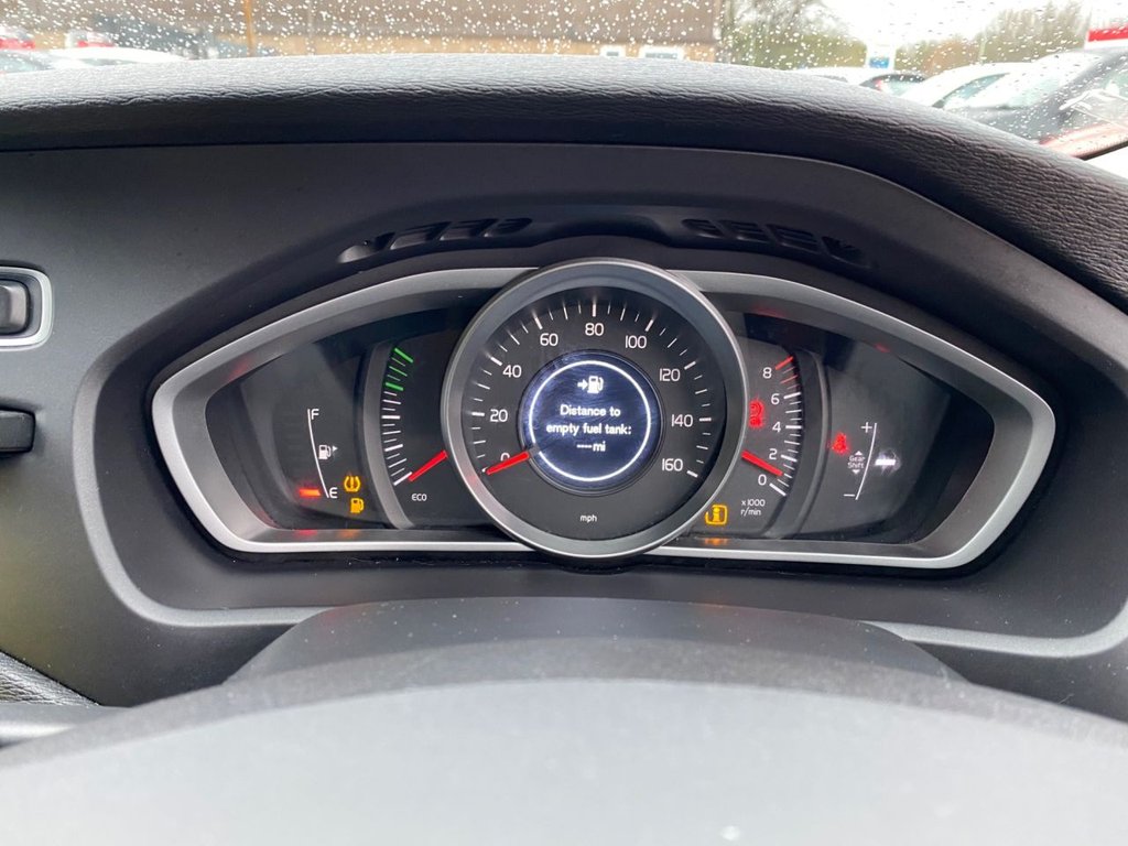 Used Volvo V40 2017 for sale - 77547004: Photo 29