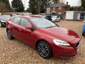 Used Volvo V40 2017 for sale - 77547004: Photo