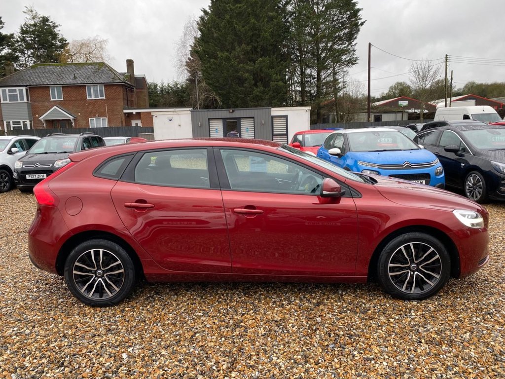 Used Volvo V40 2017 for sale - 77547004: Photo 3