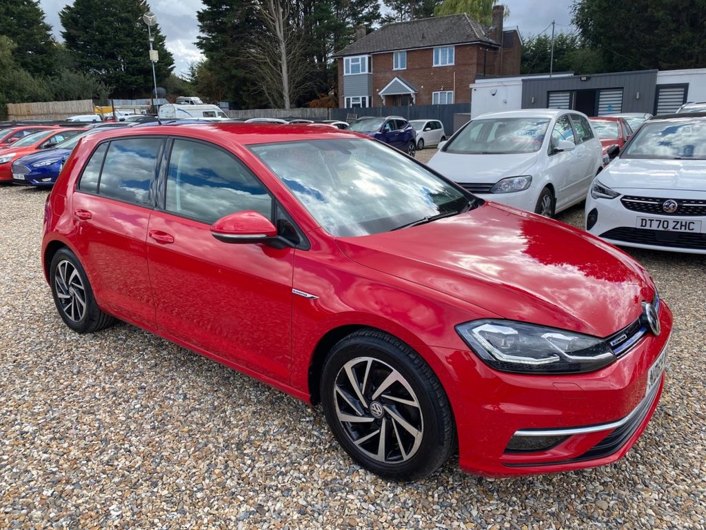 Used Volkswagen Golf 2020 for sale - 76609034: Photo 2