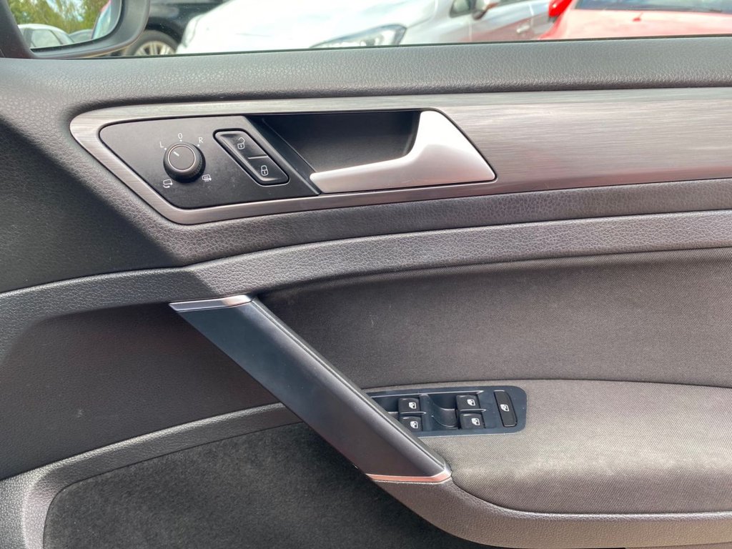 Used Volkswagen Golf 2020 for sale - 76609034: Photo 34