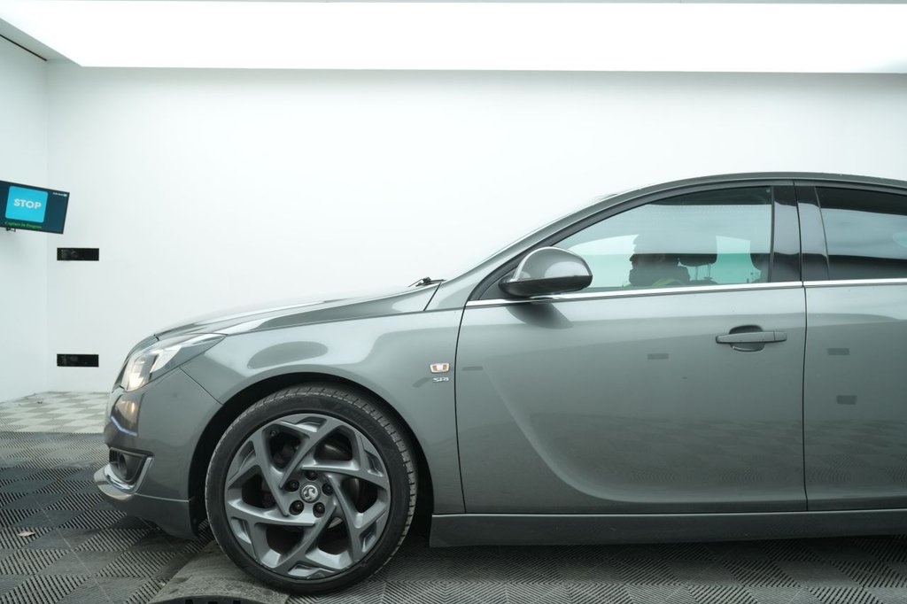 Used Vauxhall Insignia 2017 for sale - 77631659: Photo 4