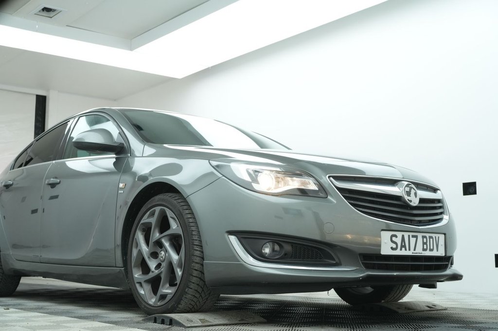 Used Vauxhall Insignia 2017 for sale - 77631659: Photo 5