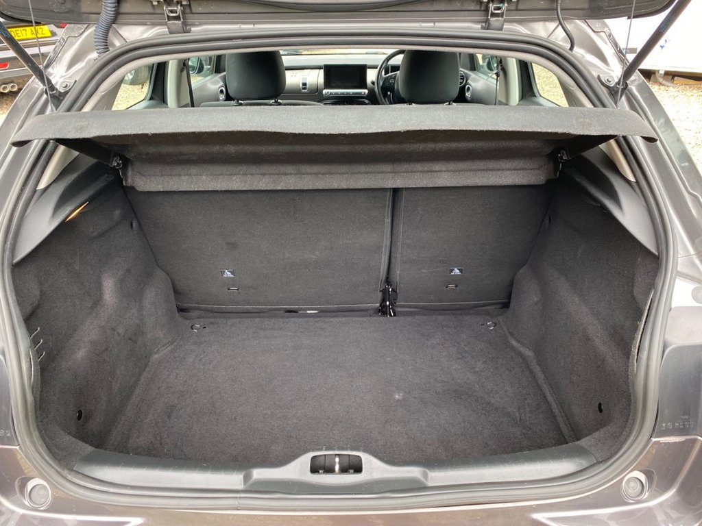 Used Citroen C4 Cactus 2019 for sale - 76609021: Photo 6