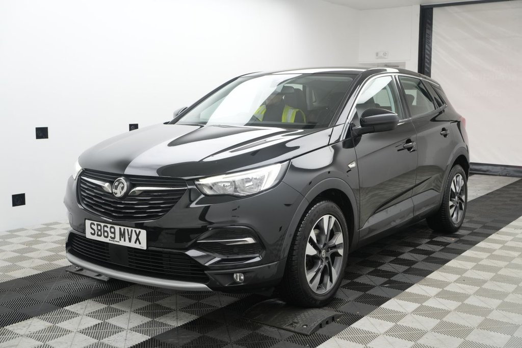 Used Vauxhall Grandland X 2019 for sale - 76665588: Photo 2