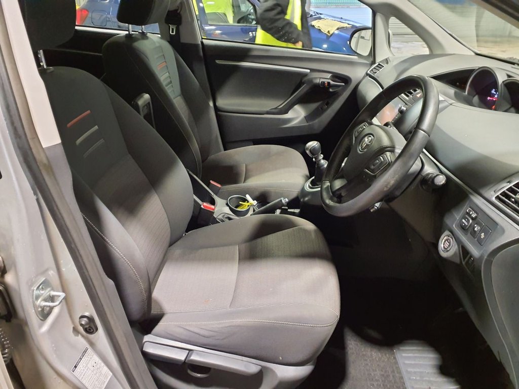 Used Toyota Verso 2017 for sale - 77720023: Photo 10