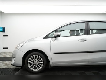 Used Toyota Verso 2017 for sale - 77720023: Photo