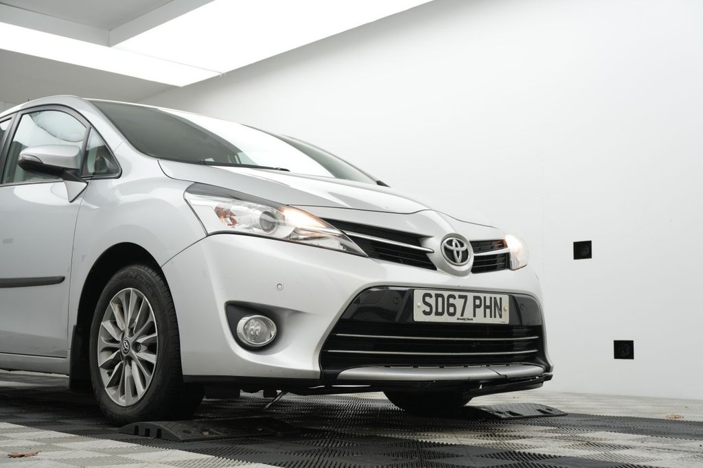 Used Toyota Verso 2017 for sale - 77720023: Photo 5