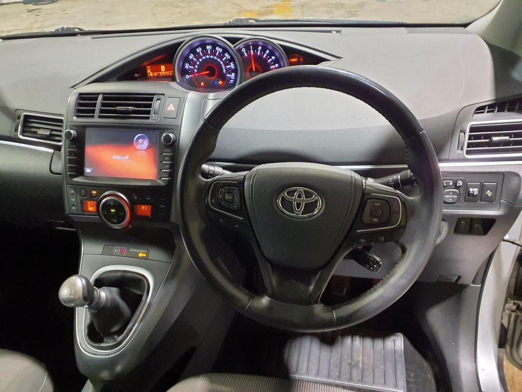 Used Toyota Verso 2017 for sale - 77720023: Photo 9