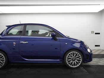 Used Abarth 595 2018 for sale - 76962039: Photo