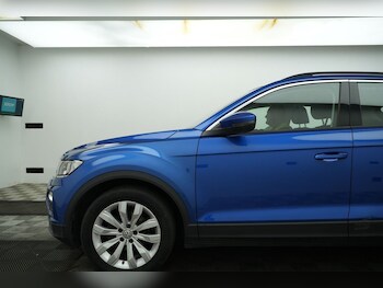 Used Volkswagen T-Roc 2018 for sale - 78349694: Photo