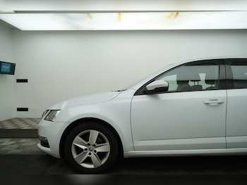 Used Skoda Octavia 2019 for sale - 78533764: Photo