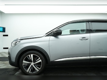 Used Peugeot 3008 2018 for sale - 78805762: Photo