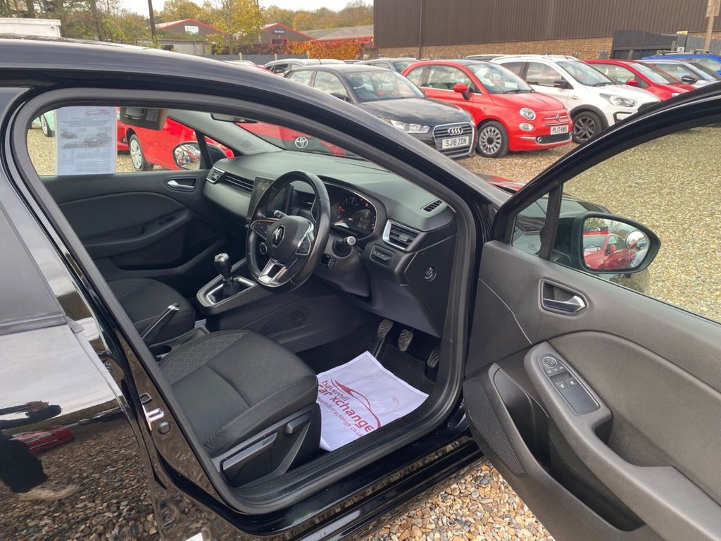 Used Renault Clio 2020 for sale - 76608996: Photo 11