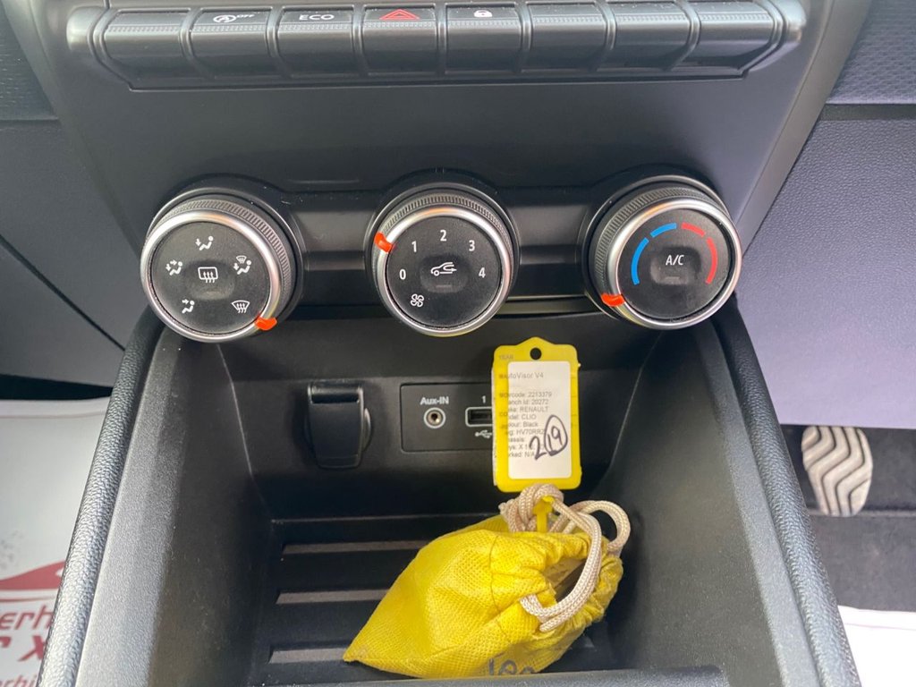 Used Renault Clio 2020 for sale - 76608996: Photo 27