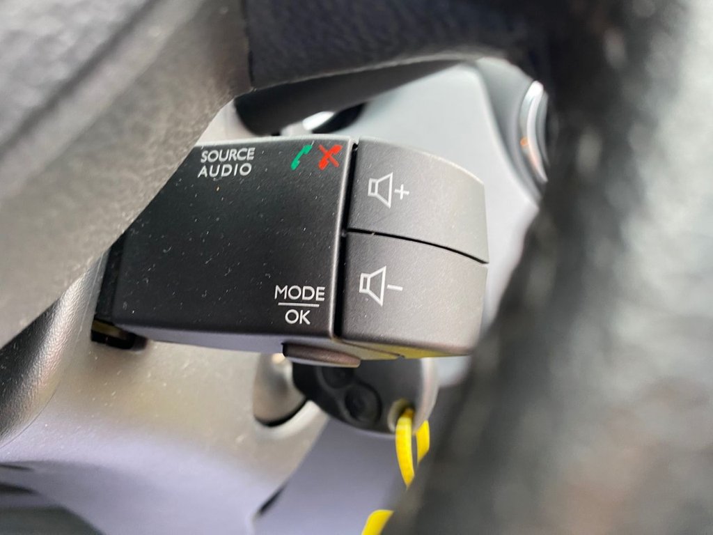 Used Dacia Duster 2015 for sale - 76609009: Photo 25