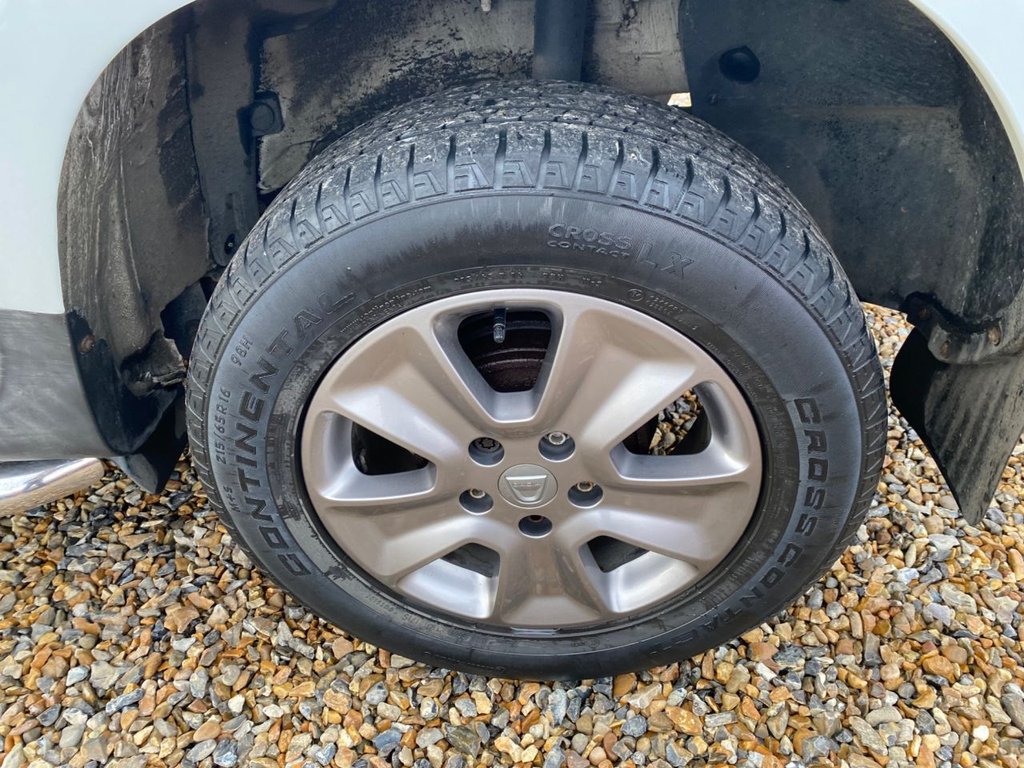 Used Dacia Duster 2015 for sale - 76609009: Photo 36