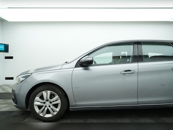 Used Peugeot 308 2018 for sale - 79323198: Photo